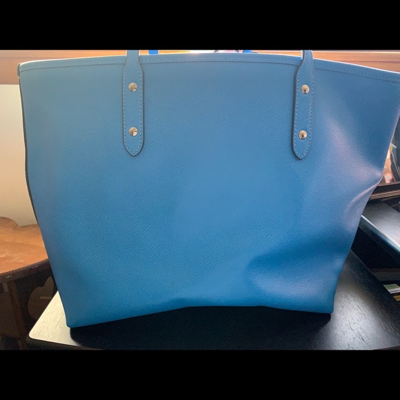Authentic Coach Tote Style Purse - Picture 4 of 4